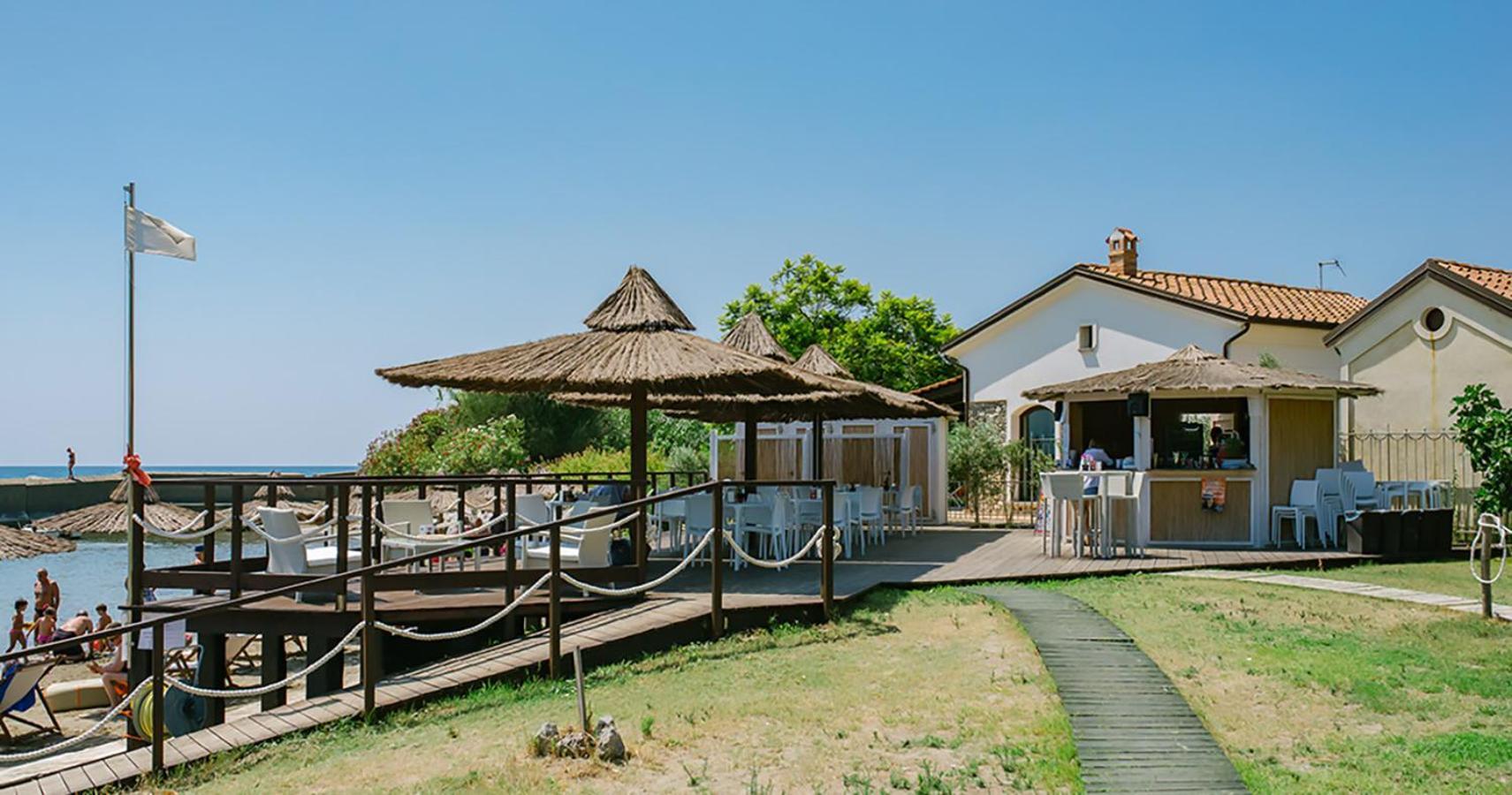 Krio Gelsomare Hotel Policastro Bussentino Exterior photo